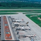 Luftaufnahme Dock E Flughafen Zürich-Kloten